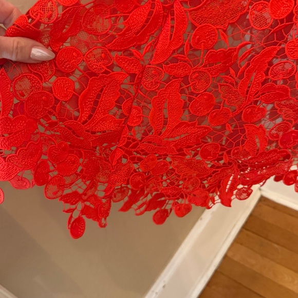 NWT Oscar De La Renta Sz 2 Cherry Red Lace Guipure Dress inside zip needs repair - Picture 13 of 17